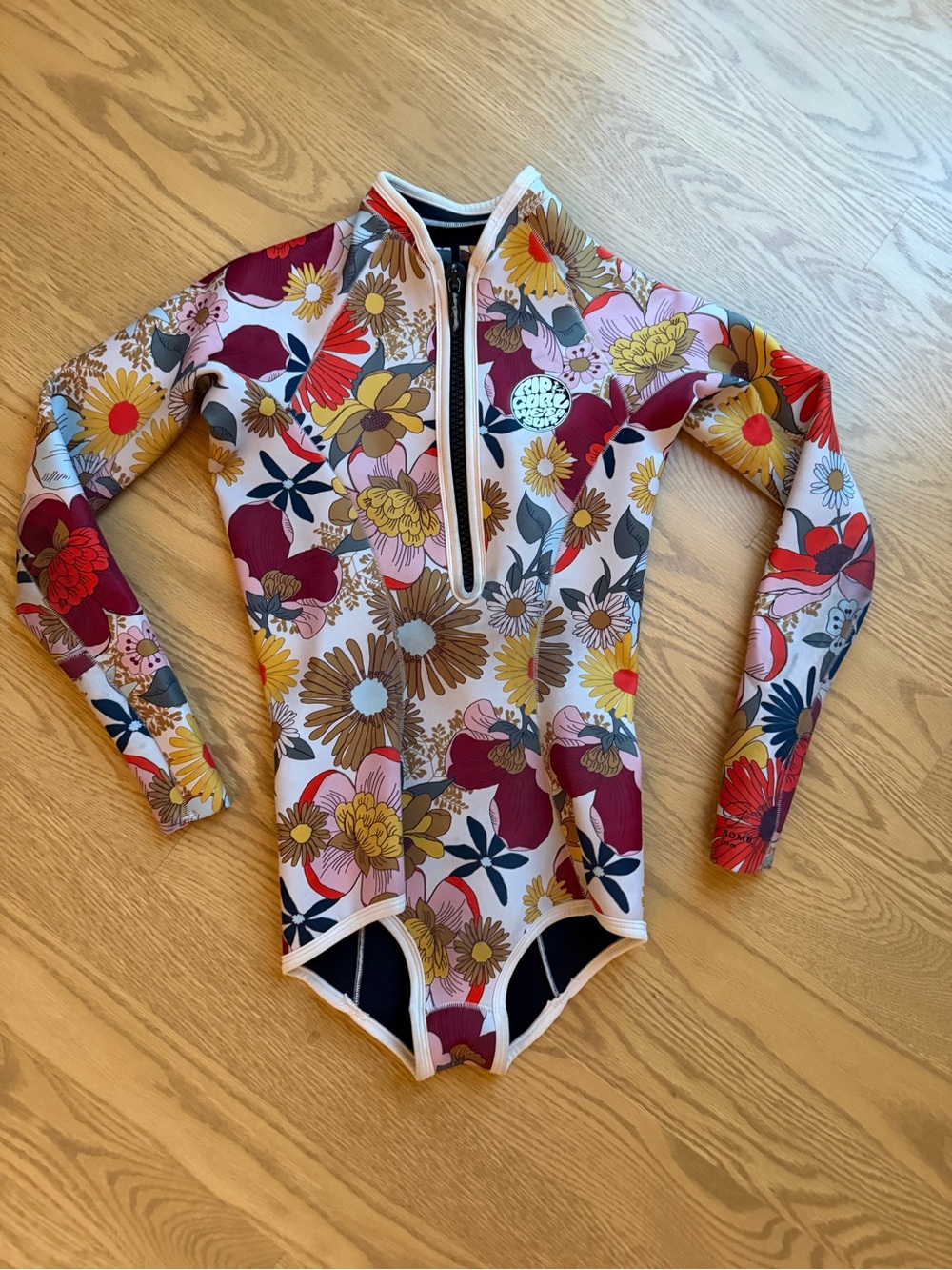 Rip Curl G-bomb 1mm flora spring suit EUC size 6